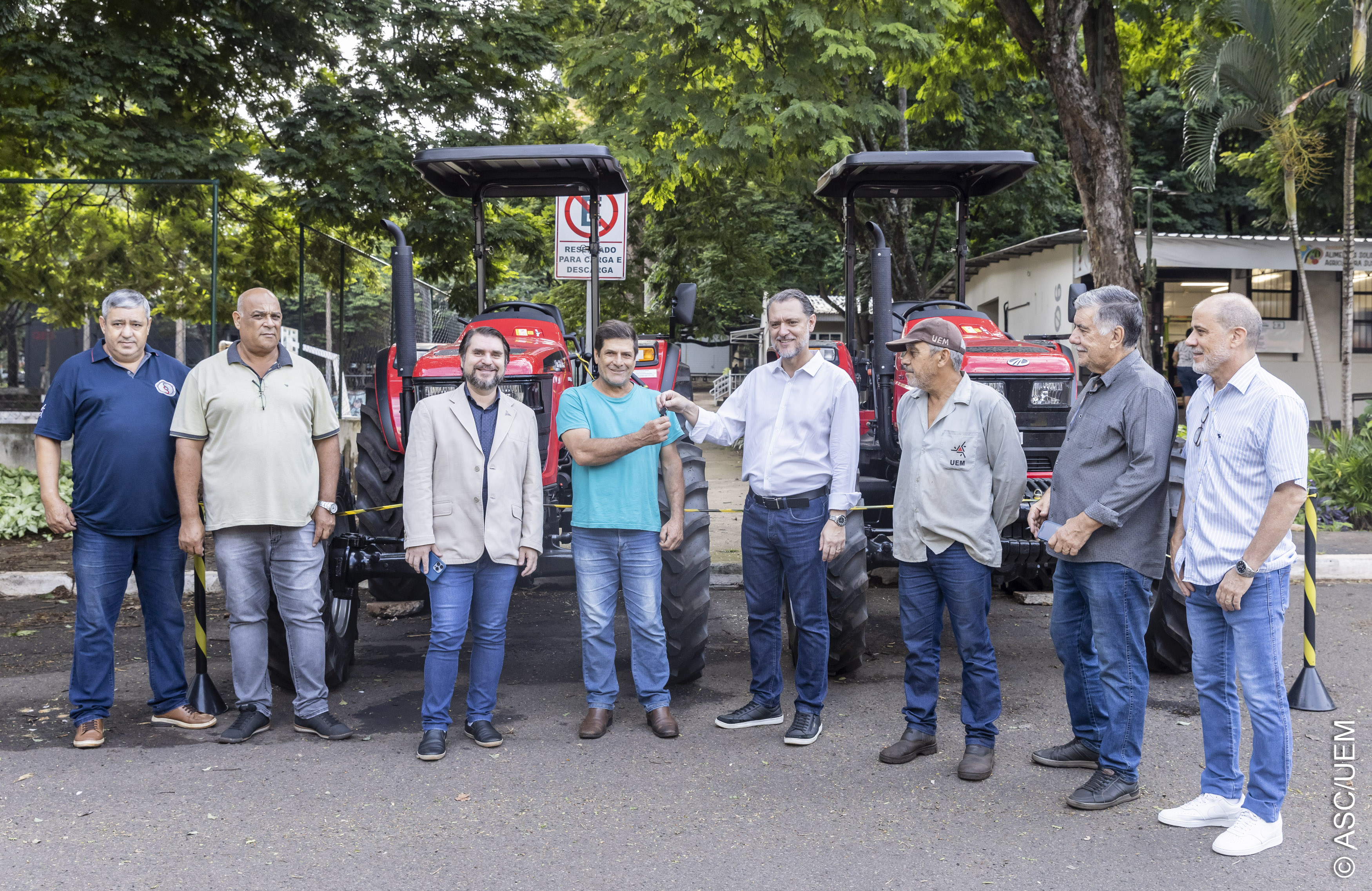 Veículos serão destinados ao Parque Ecológico e à Fazenda do Câmpus Regional de Umuarama